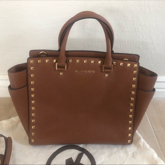 MICHAEL Michael Kors Handbags - MICHAEL KORS Large Selma Studded Saffiano Tote